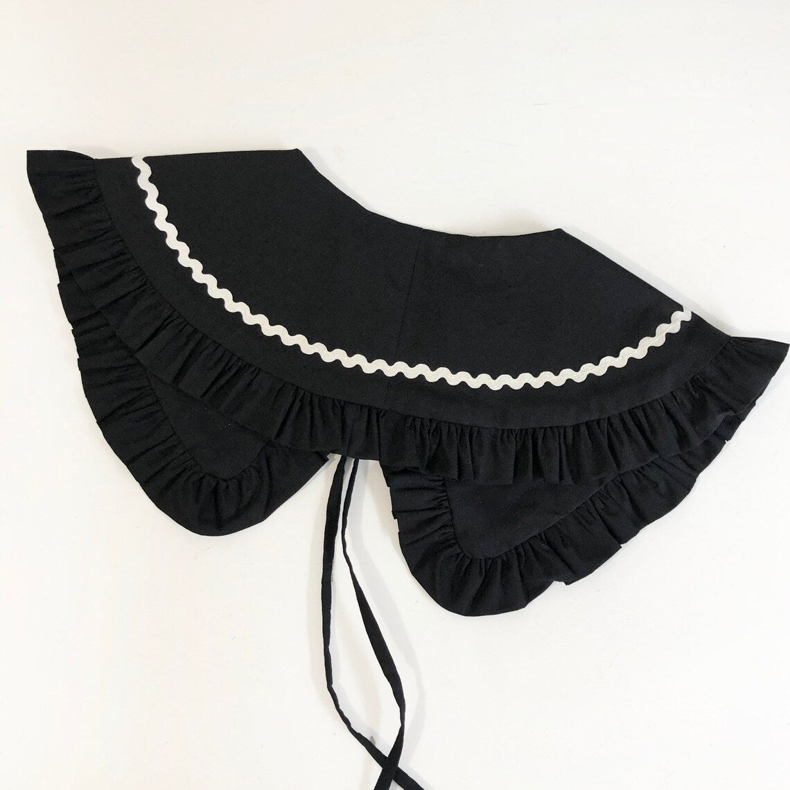 Black Cotton Frill Collar with Ric Rac: Detachable Layering Collar