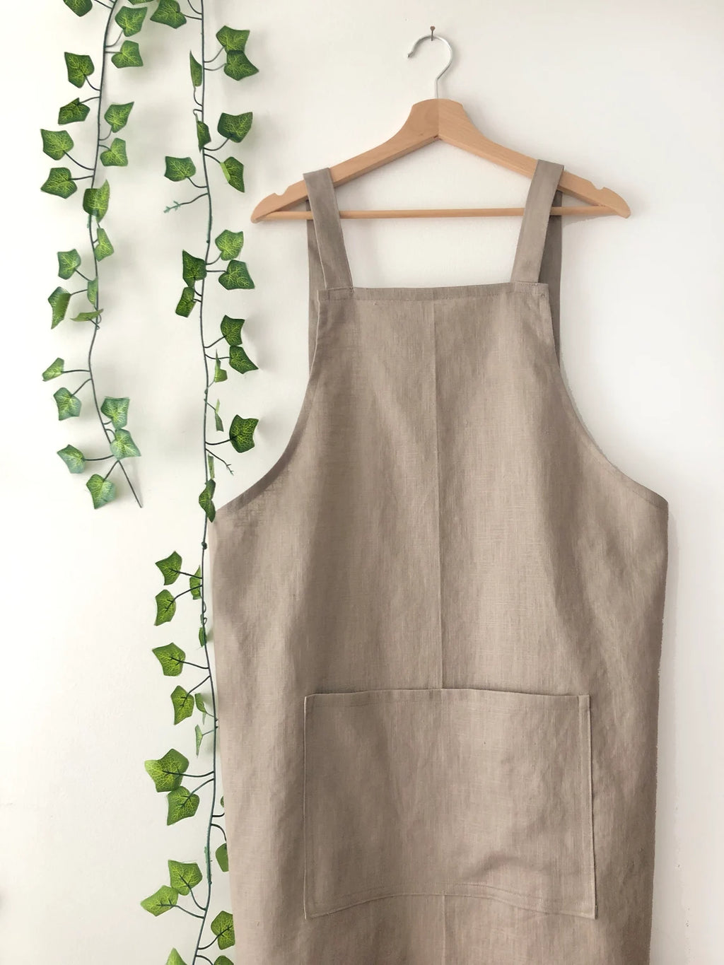 Stone Linen Pinafore Apron: Japanese Style Apron