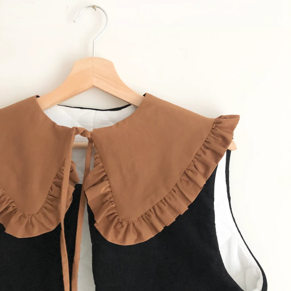Brown Cotton Frill Collar: Detachable Layering Collar