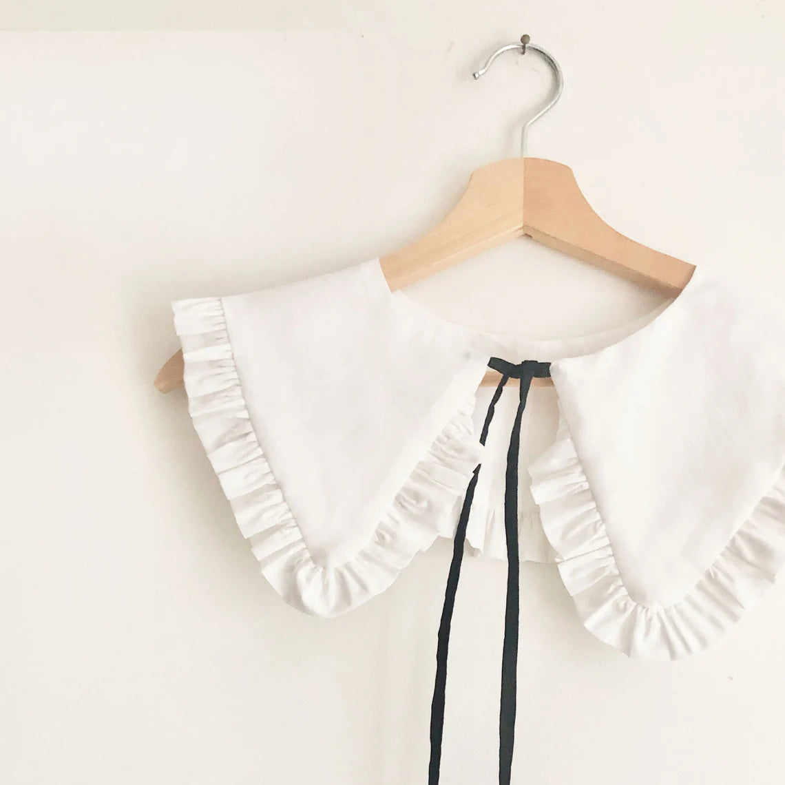 Contrast Tie Cotton Frill Collar: Detachable Layering Collar