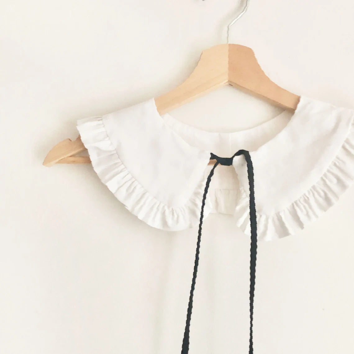 Contrast Tie Cotton Frill Collar: Detachable Layering Collar