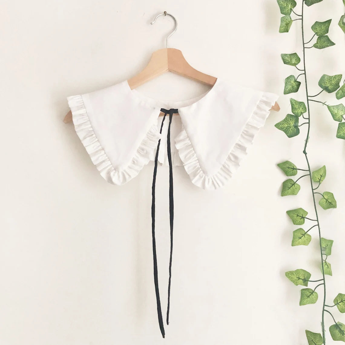 Contrast Tie Cotton Frill Collar: Detachable Layering Collar
